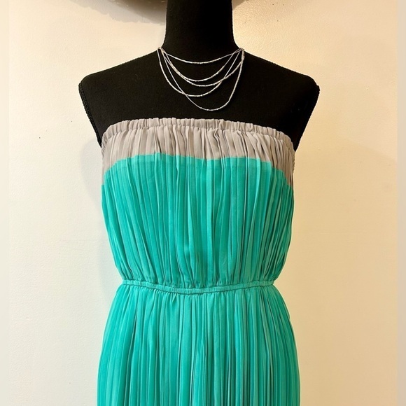 Romeo & Juliet Couture Colorblock Strapless Dress Size Medium - Picture 3 of 11